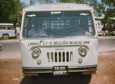 Kauf eines Kleinbusses für das Hilfswerk «Educational Charitable Trust» in Chengalpattu (Indien), mit dem Schulkinder transportiert werden und die medizinische Versorgung der lokalen Bevölkerung gewährleistet wird